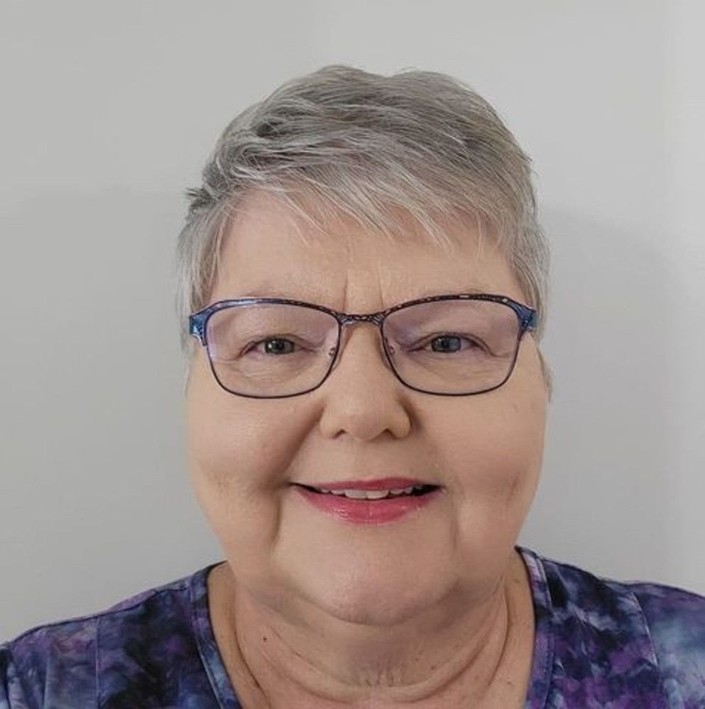 Meet your Posher, Carla